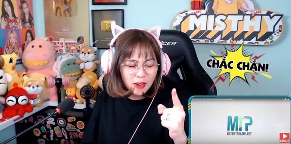 Chỉ ngồi reaction MV mới của sếp Tùng, Misthy nhận ngay bão view chỉ sau ít phút - Ảnh 2. Chỉ ngồi reaction MV mới của sếp Tùng, Misthy nhận ngay bão view chỉ sau ít phút - Ảnh 2.