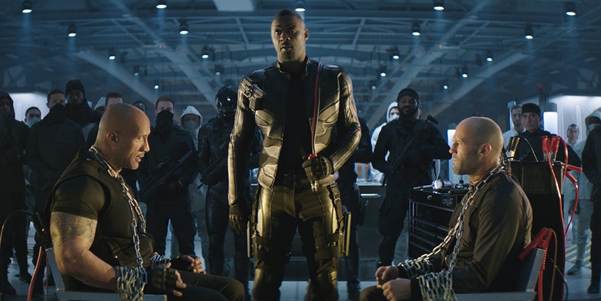 Hobbs & Shaw: Lộ diện trùm cuối nguy hiểm bậc nhất vũ trụ điện ảnh Fast & Furious - Ảnh 1.