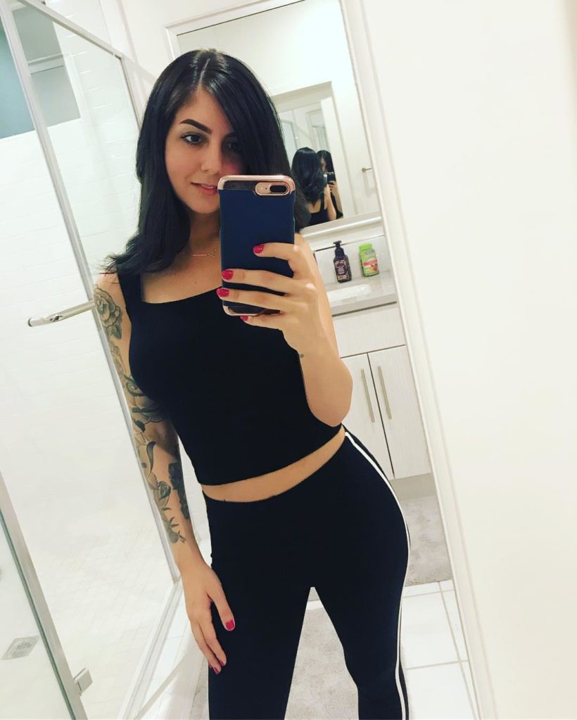 Đen như Shroud, đã mất tài khoản MXH còn bị hacker dọa công khai ảnh nóng  và 