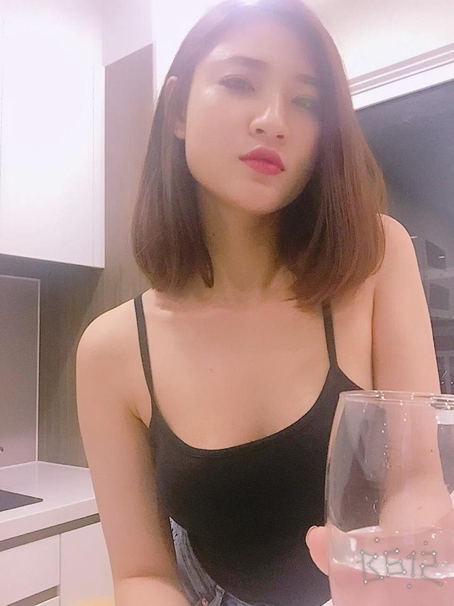 LMHT - So bì nhan sắc của 3 cô giáo Lớp Thầy Ba: Người sexy khó cưỡng, người đẹp nhẹ nhàng như cô gái bàn bên - Ảnh 12.