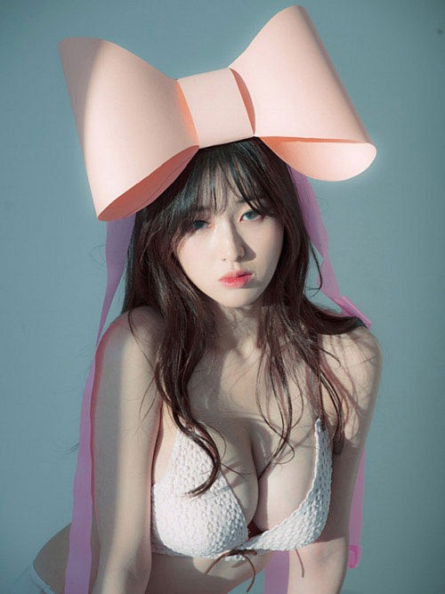 Ngất ngây với vẻ quyến rũ của nữ thần MC sở hữu khe ngực đẹp nhất Hàn Quốc - Ảnh 9.