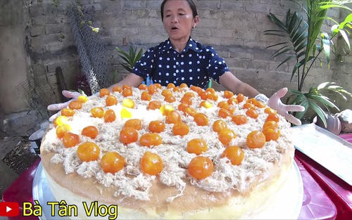 Lần đầu tiên bà Tân Vlog thất bại khi nấu món ăn, lủi thủi không dám gọi các cháu sang đành ngồi xử lý một mình - Ảnh 3.