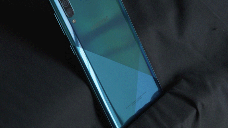 Đánh giá Samsung Galaxy A30s: Thiết kế long lanh, cấu hình mỏng manh, có nên múc nhanh? - Ảnh 13.
