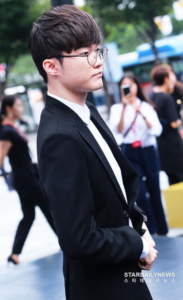 LMHT: Faker xuất hiện như minh tinh màn bạc giữa Quảng trường Gangnam, Hàn Quốc - Ảnh 16.