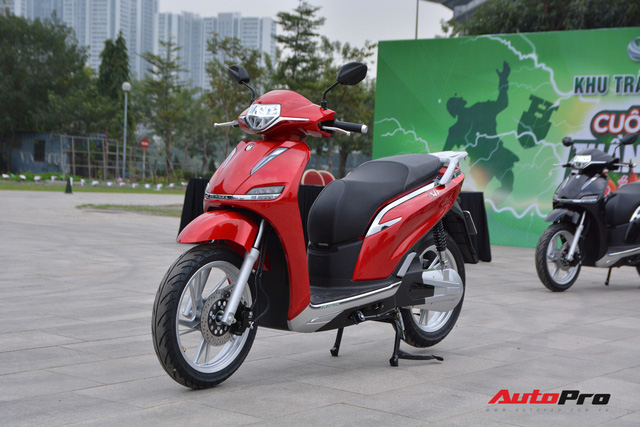 Theo chân VinFast, xe máy điện PEGA eSH bản nhái Honda SH bán lỗ hàng triệu đồng - Ảnh 1.