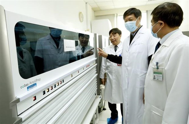 Bộ Y tế cảnh báo: 3 tình huống bệnh viêm phổi Vũ Hán có thể vào Việt Nam và bùng phát thành dịch - Ảnh 1.