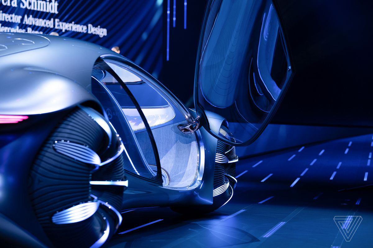 Mercedes-Benz concept xe tương lai lấy cảm hứng từ phim Avatar tại CES 2020 mang đến những trải nghiệm tiên tiến và những hệ thống điều khiển độc đáo. Sự đột phá về công nghệ và thiết kế có thể giúp chiếc xe trở nên hoàn hảo hơn trong tương lai. Hãy cùng khám phá và tìm hiểu về giá trị đặc biệt của Mercedes-Benz Vision AVTR.