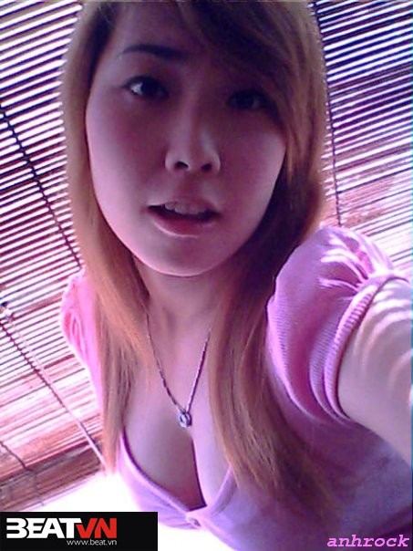 hotgirl-sieu-vong-1-sap-lam-dai-su-game-viet