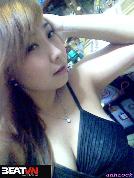 hotgirl-sieu-vong-1-sap-lam-dai-su-game-viet