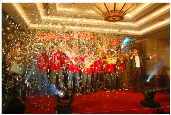 hoanh-trang-buoi-le-xuat-quan-cua-saigon-okers