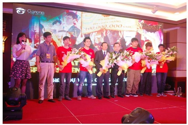 hoanh-trang-buoi-le-xuat-quan-cua-saigon-okers