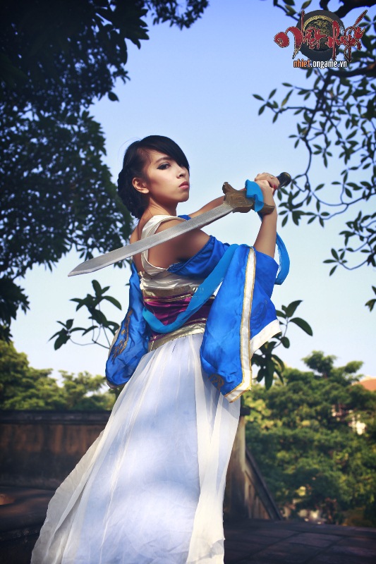 Nữ game thủ Việt quyến rũ trong cosplay Nhiệt Huyết 6
