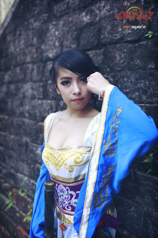 Nữ game thủ Việt quyến rũ trong cosplay Nhiệt Huyết 8