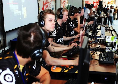 fnatic-la-nha-vo-dich-giai-dau-cs-16-quoc-te-cuoi-cung