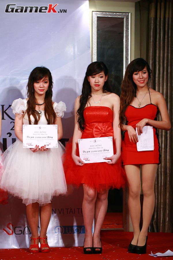 Cận cảnh 10 thí sinh trong đêm chung kết Miss GameK 2012 10