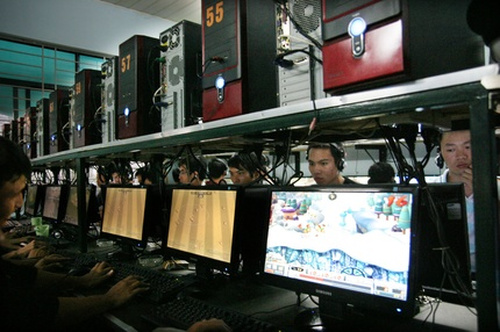 Chẳng riêng game thủ Việt phải chơi game online “cũ” 2