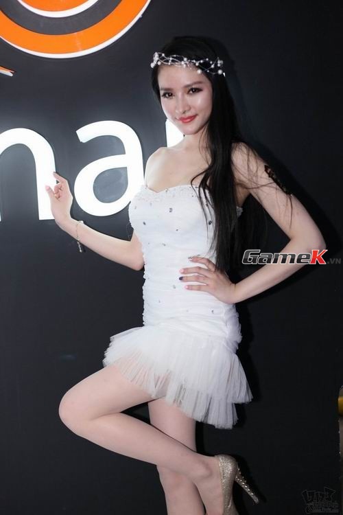 Cận cảnh những showgirl đầu tiên trong ngày ChinaJoy mở cửa 13