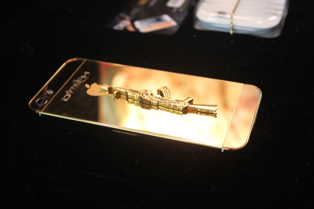 Đột Kích tặng iPhone 5 nạm vàng tới tay game thủ 2