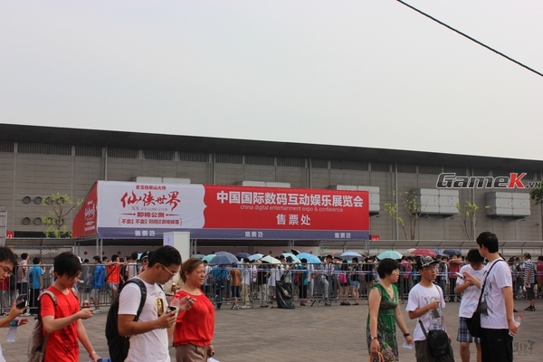 Toàn cảnh ngày đầu tiên hội chợ ChinaJoy 2013 8