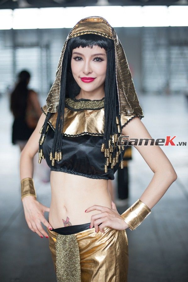 Top showgirl quyến rũ và nổi bật nhất ngày đầu ChinaJoy 8
