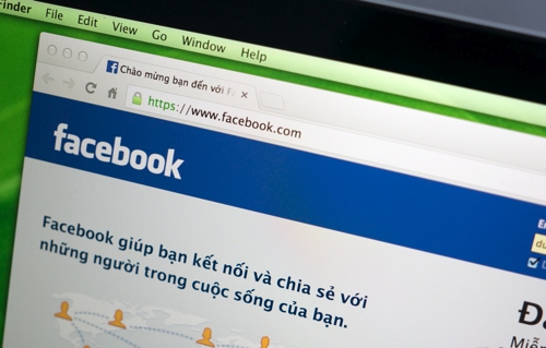 Sỉ nhục người khác trên facebook, 7 thanh niên Việt đi tù 1