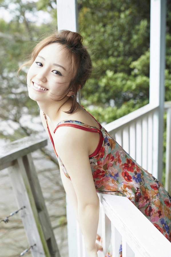 Mio Uema: Gravure Idol với nụ cười quyến rũ 18