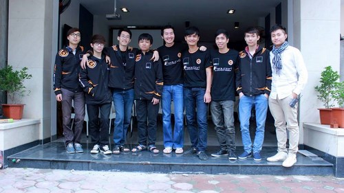 Thêm một đội tuyển Liên Minh Huyền Thoại Việt Nam có tài trợ nước ngoài 2