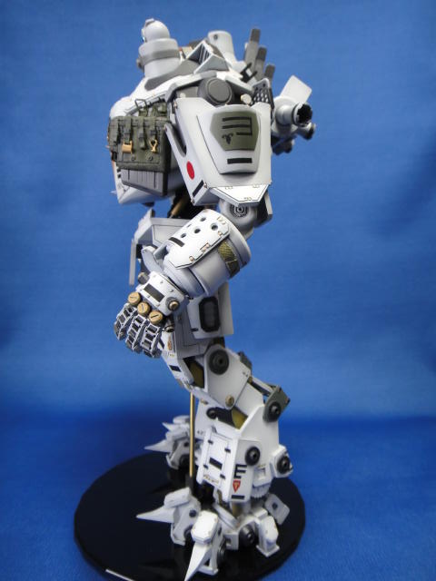 Mô hình người máy tự chế tuyệt đẹp của Titanfall 4