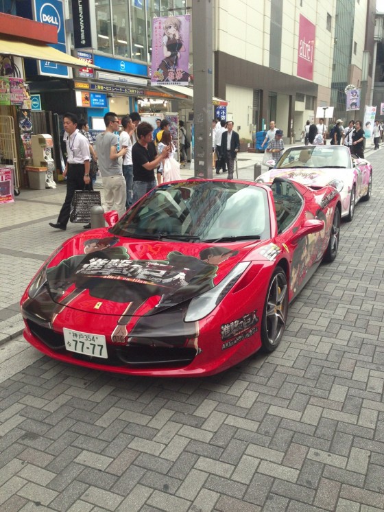 Siêu xe Attack on Titan Ferrari gây sốt tại Nhật 1