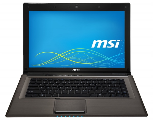 msi-ra-them-laptop-giai-tri-cr41