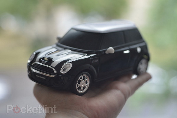 chiem-nguong-mini-cooper-s-mini-dieu-khien-bang-smartphone