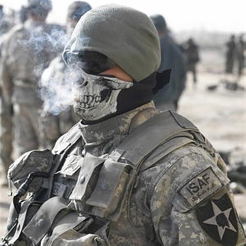 Lính bị truy cứu vì đeo mặt nạ... Call of Duty 4