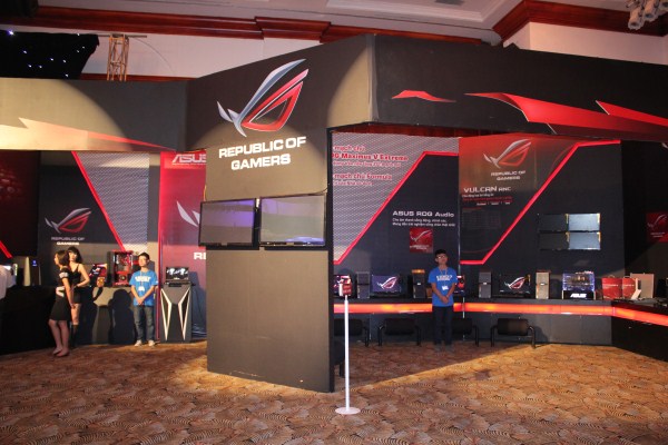 trien-lam-asus-expo-2012-khai-mac-tai-ha-noi