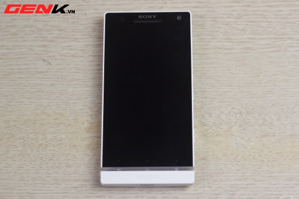 xperia-sl-ve-vn-11-trieu-ngoai-hinh-khong-khac-biet-nhieu-so-voi-xperia-s