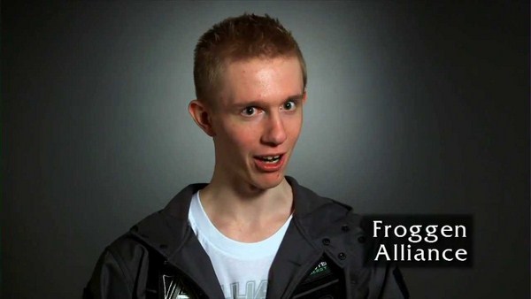 Tiểu sử siêu sao Liên Minh Huyền Thoại: Froggen 2