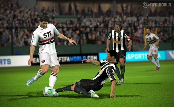Cận cảnh EA SPORTS FIFA World - Game bóng đá hấp dẫn 1