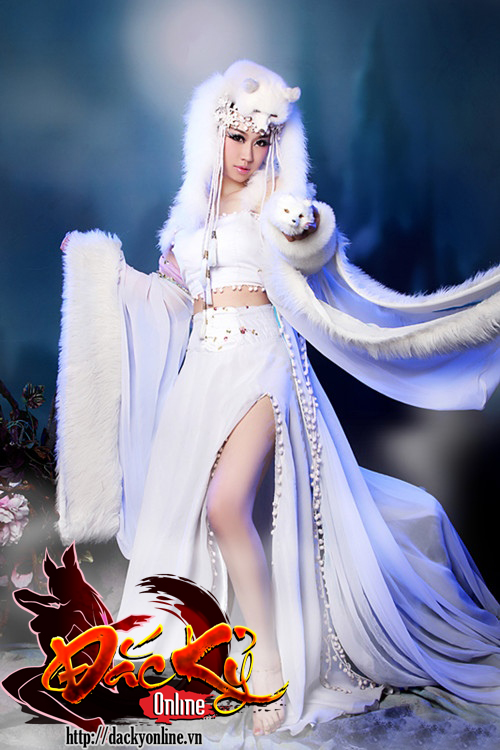 Nóng mắt với bộ ảnh cosplay Hồ ly 9 đuôi trong Đắc Kỷ Online