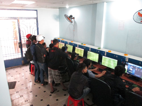 Nhiều chủ quán game đau đầu vì chính sách mới của Garena