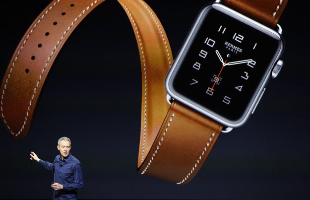  Jeff Williams là người có ảnh hưởng lớn tại Apple, ông cũng được Tim Cook tin tưởng trao trách nhiệm phát triển dự án Apple Watch. 