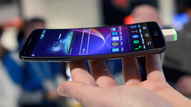  LG sẽ tiếp tục làm điện thoại cong, nhưng theo một cách hoàn toàn khác. 