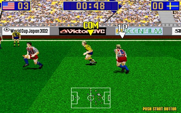 
Tựa game bóng đá 3D đầu tiên, Virtua Striker. Ở thời điểm game ra mắt, hiếm có sản phẩm nào so kè được với nó xét riêng về mặt hình ảnh.
