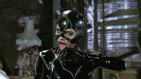 1739492-catwoman_batmanreturns-c3716