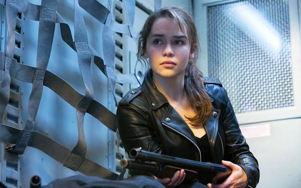 emilia_clarke_as_sarah_connor-wide-e340e