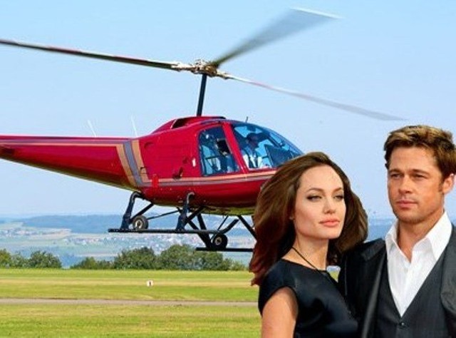 
Angelina Jolie tặng Brad Pitt một chiếc trực thăng làm quà giáng sinh. Không những thế, cô còn trả tiền khóa học lái trực thăng cho Pitt
