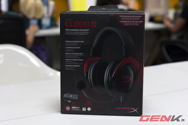 Mở hộp HyperX Cloud II, tai nghe gaming tích hợp soundcard 7.1