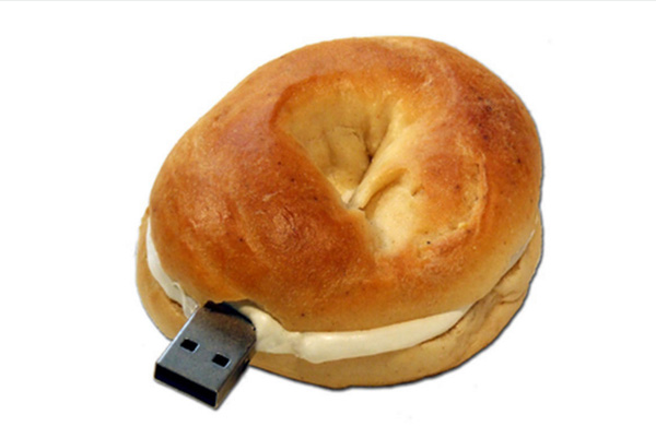  Đây là chiếc USB chống chỉ định sử dụng với những người hay cảm thấy đói bụng. 
