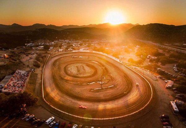 Barona Speedway ở Lakeside, California, Mỹ. Ảnh: Colin Smith.