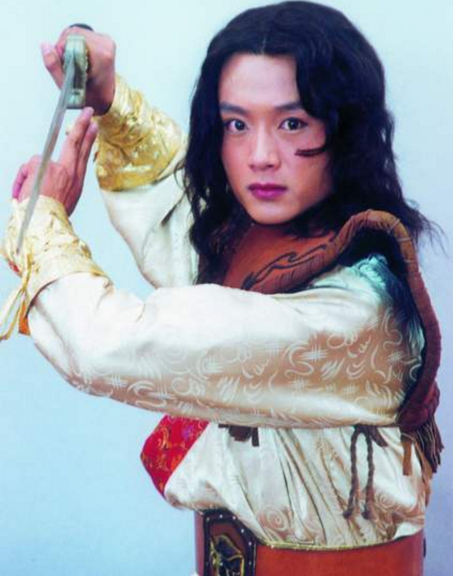 
Tên gọi gốc của nhân vật chính Thạch Phá Thiên trong bộ truyện Hiệp Khách Hành chính là Cẩu Tạp Chủng.
