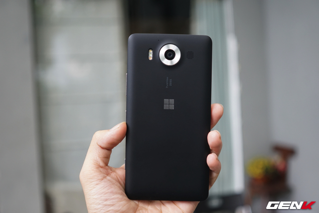 Lumia 950 đang đứng trước rất nhiều thách thức. 