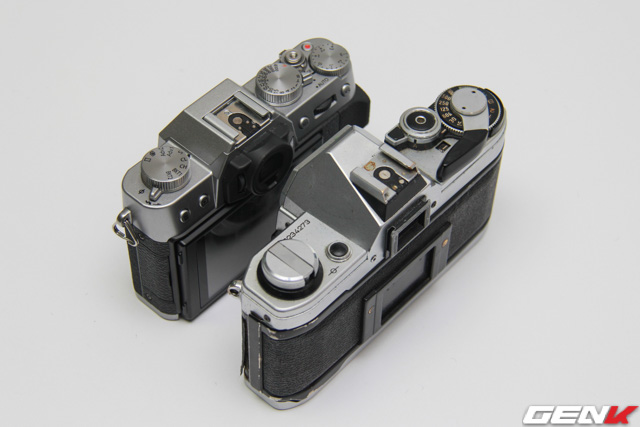 Canon AE-1 so sánh với Fujifilm X-T10